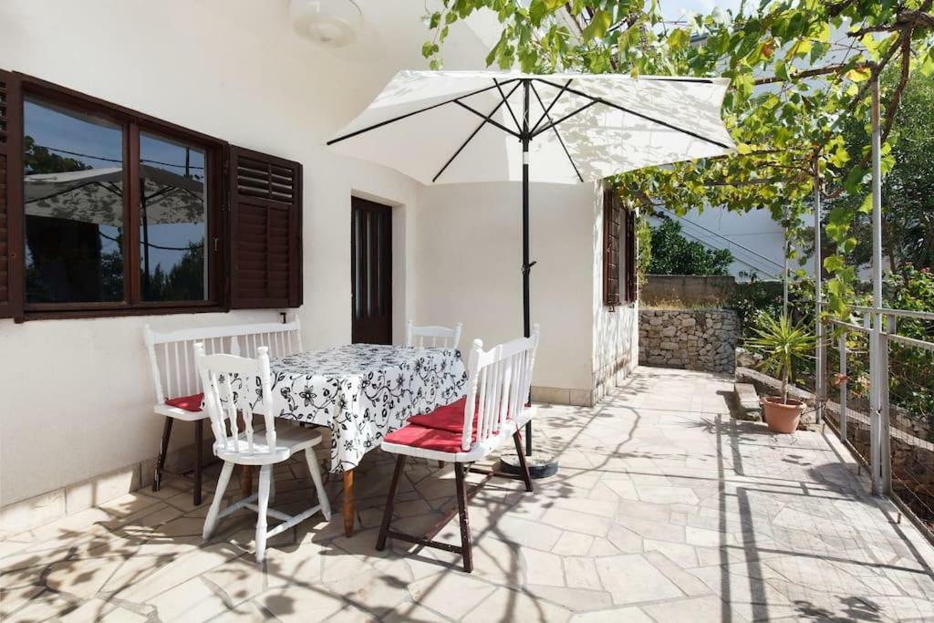 Villa Reminiscence Seget Vranjica Exteriér fotografie